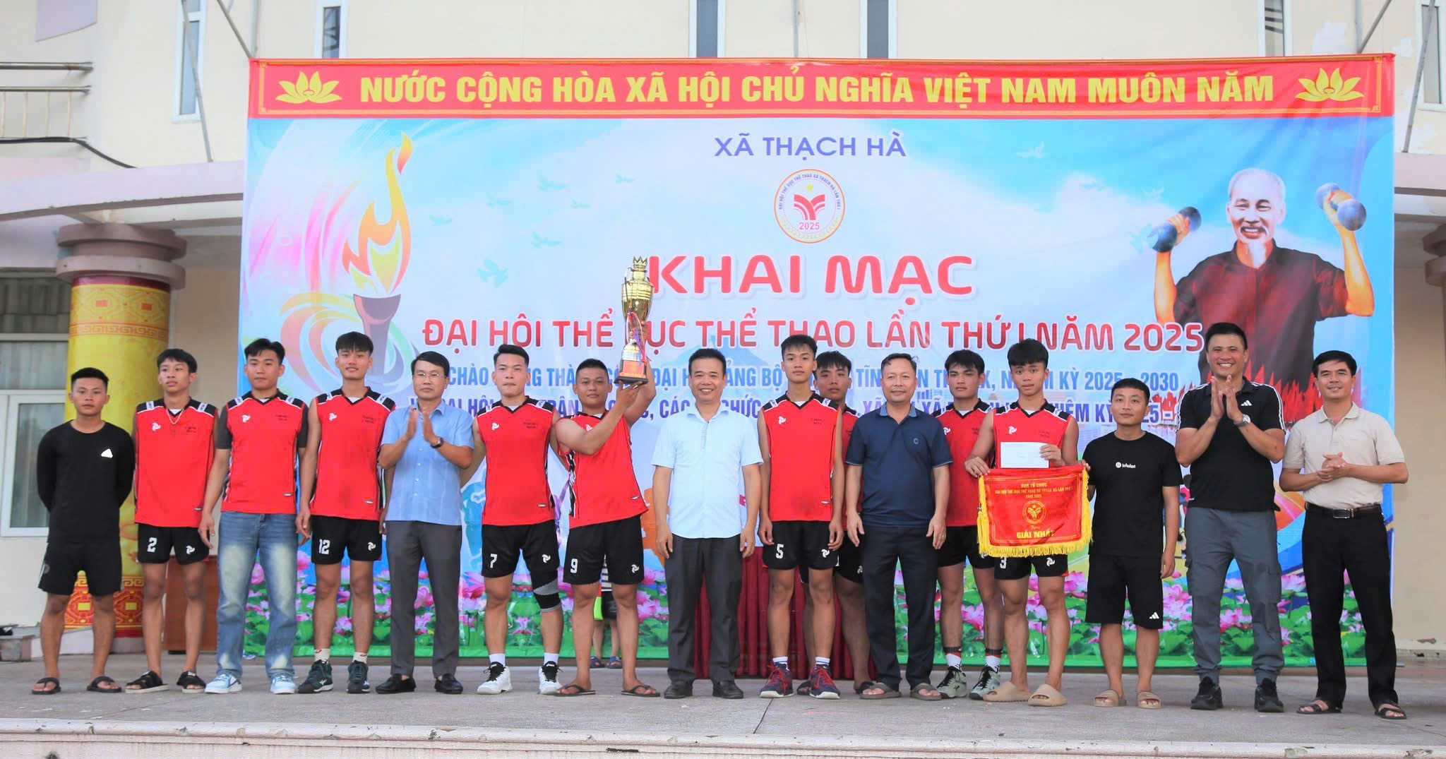 Giải bóng chuyền Nam xã Thạch Hà để lại ấn tượng đẹp