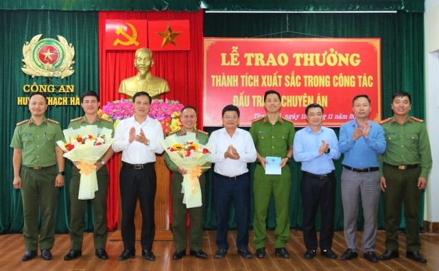 Phá thành công chuyên án liên quan đến hành vi tổ chức cho người khác trốn đi nước ngoài