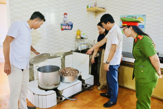 Thạch Hà tăng cường kiểm tra an toàn thực phẩm trong “Tháng hành động vì an toàn thực phẩm” năm 2026 