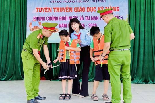 Công an xã Thạch Hà chủ động tuyên truyền phòng tránh đuối nước cho học sinh 