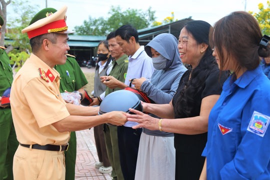 Thạch Hà nâng cao kỹ năng tham gia giao thông an toàn cho người điều khiển xe mô tô, xe gắn máy