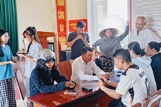 Thạch Hà đẩy mạnh cao điểm hướng dẫn cài đặt, sử dụng ứng dụng i-HaTinh