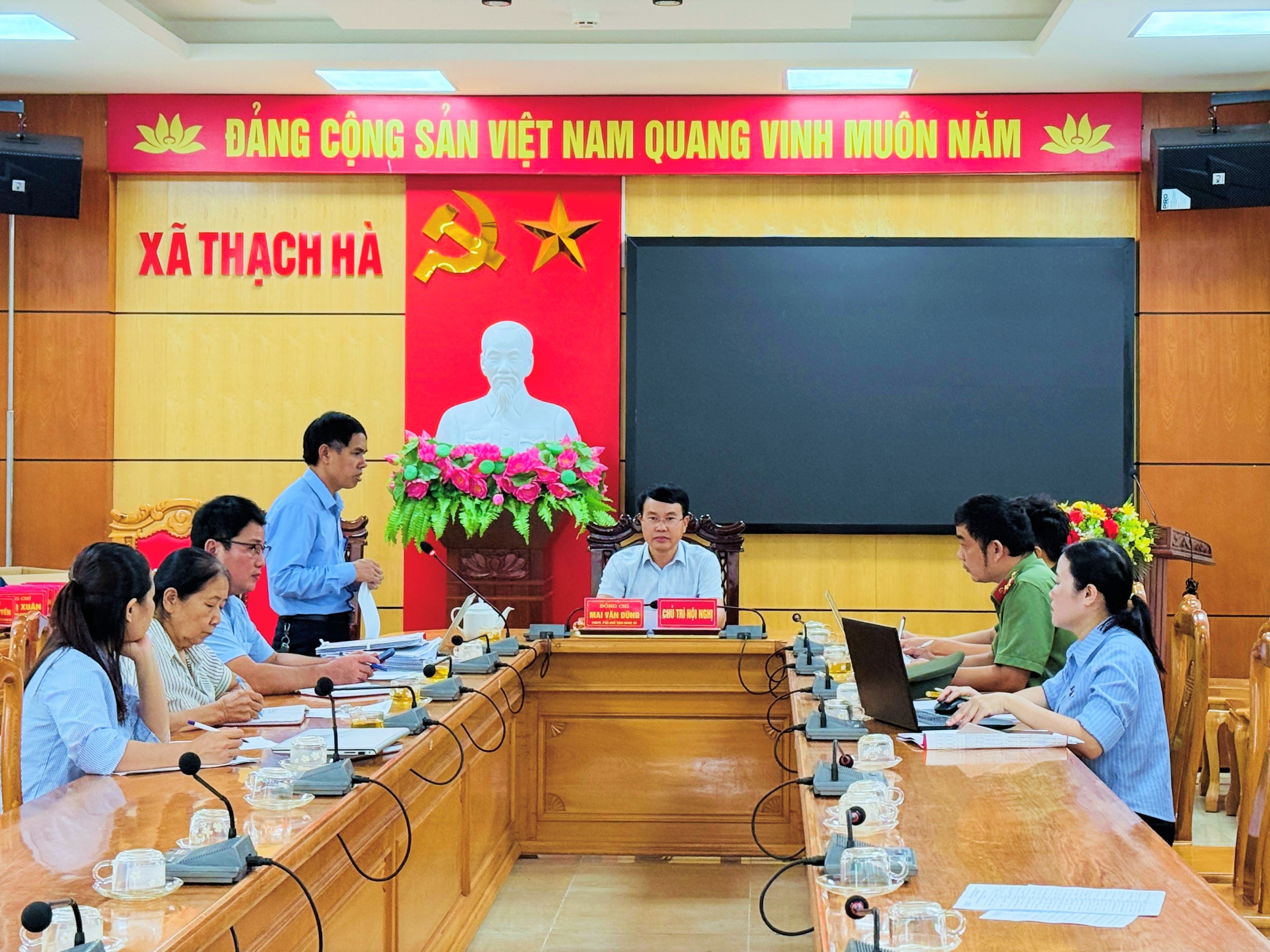 Thạch Hà họp xét tặng, truy tặng Huy chương Thanh niên xung phong vẻ vang