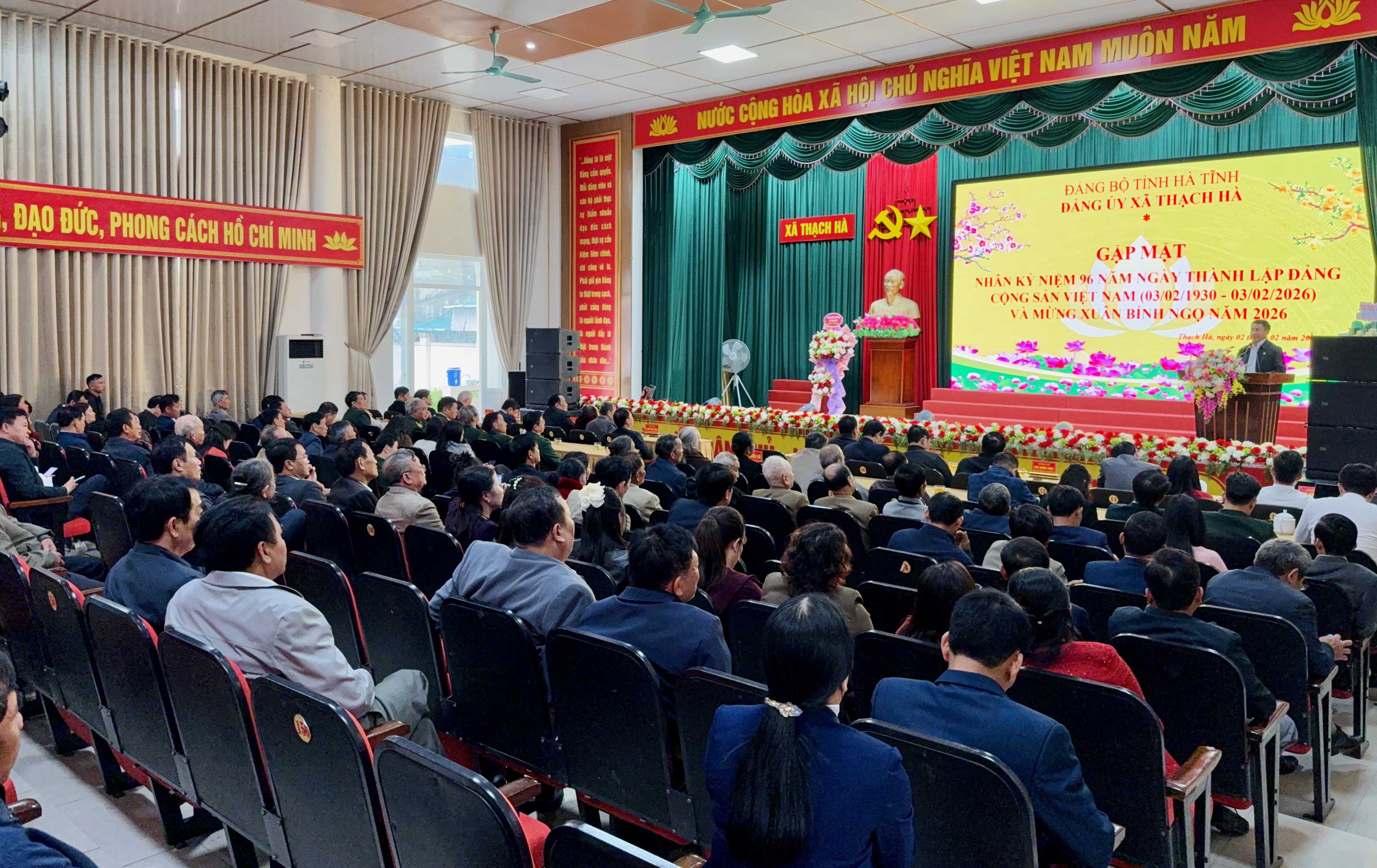 Tự hào truyền thống 96 năm vẻ vang của Đảng – Đồng lòng xây dựng xã Thạch Hà giàu mạnh, văn minh, hiện đại