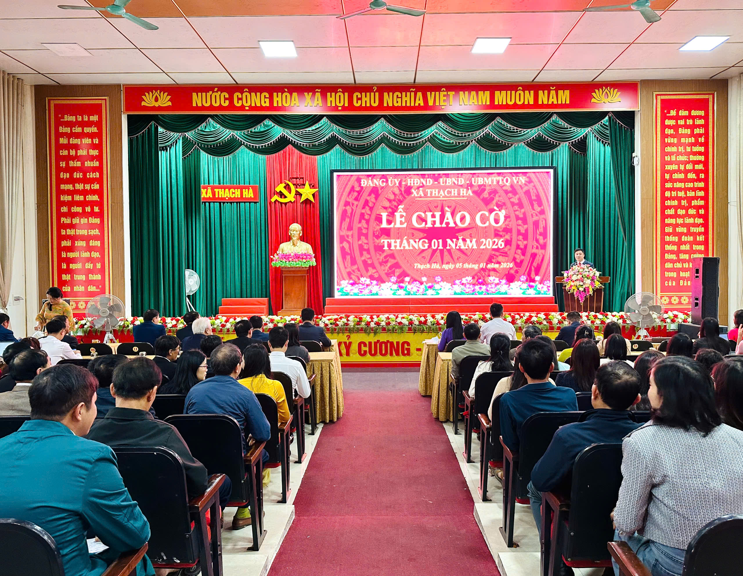 Xã Thạch Hà tổ chức lễ chào cờ đầu năm 2026